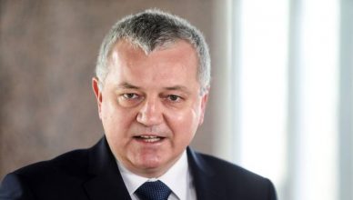 Reakcije na pretres Horvatove kuće: 'Kako (ne)zgodno', 'HDZ vodi, a ministre istražuju'...