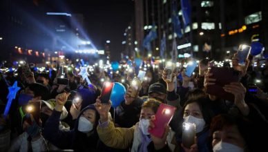 Korejci na izborima na dan s čak 340.000 novih slučajeva covida