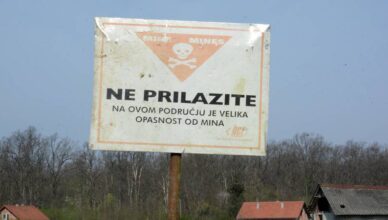 Na stadionu u Bjelovaru su pronađene tromblonske mine