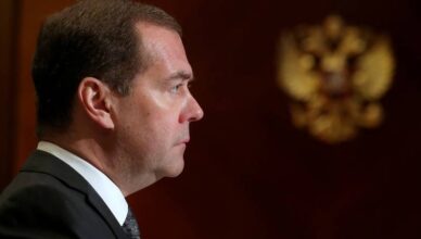 Medvedev zaprijetio NATO-u: 'Budete li opskrbljivali Ukrajinu oružjem postat ćete nam meta'