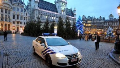 U Bruxellesu napao dva policajca: Jednog nožem izbo do smrti, sumnja se na terorizam