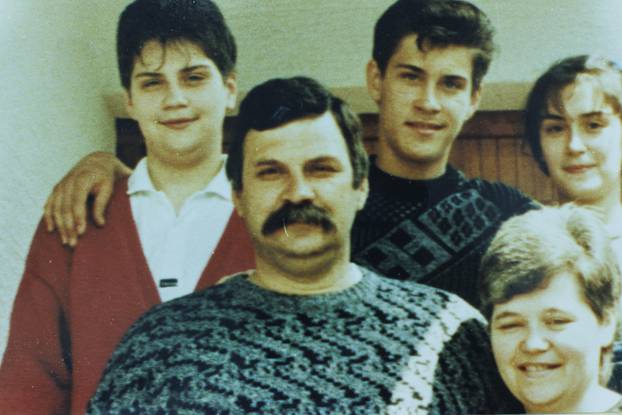 Presnimke fotografija Irene Kačić i njezinih članova obitelji