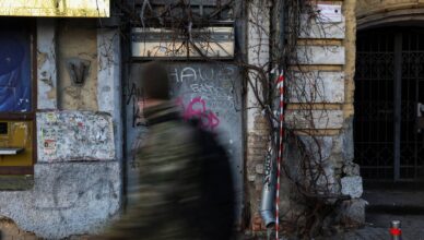 Jedan čovjek ubijen, a dvoje ranjeno u ruskom granatiranju! 12 kuća je uništeno u Toretsku