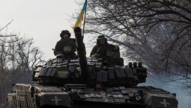 Rusi odaju počast stradalim ukrajinskim civilima u Dnjipru. Wagner: Ne regrutiramo Srbe