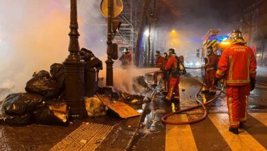 FOTO Nastavljaju se masovni neredi u Francuskoj: Požari na sve strane, policija bez odmora