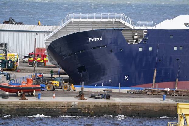 Ship dislodged at Imperial Dock