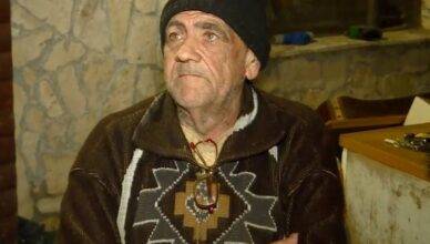 Pet konja zarobljeno u štali kod Karlovca! Vlasnik: 'Skinut ću se u kupaće i izvesti ih, hladno je'