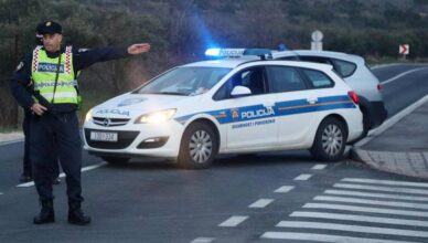 U sudaru na Braču ozlijeđeno je dvoje ljudi, prevezli ih u bolnicu