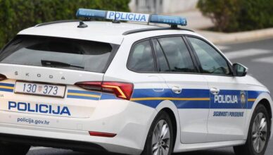 Policija i EU istražitelji u velikoj akciji.  Pod istragom je 29 ljudi, uhićen bivši dekan Geodetskog