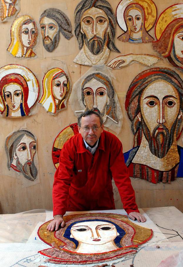 Svećenik i poznati vatikanski umjetnik mozaika optužen za seksualno zlostavljanje