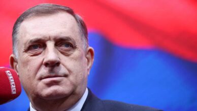 Bećirović optužio Vučića da pogoršava krizu u BiH, Cvijanović krivi Schmidta