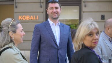 Filipović danas živi bolje nego ministar i premijer! Posao je lagodniji, a lova mu samo kapa
