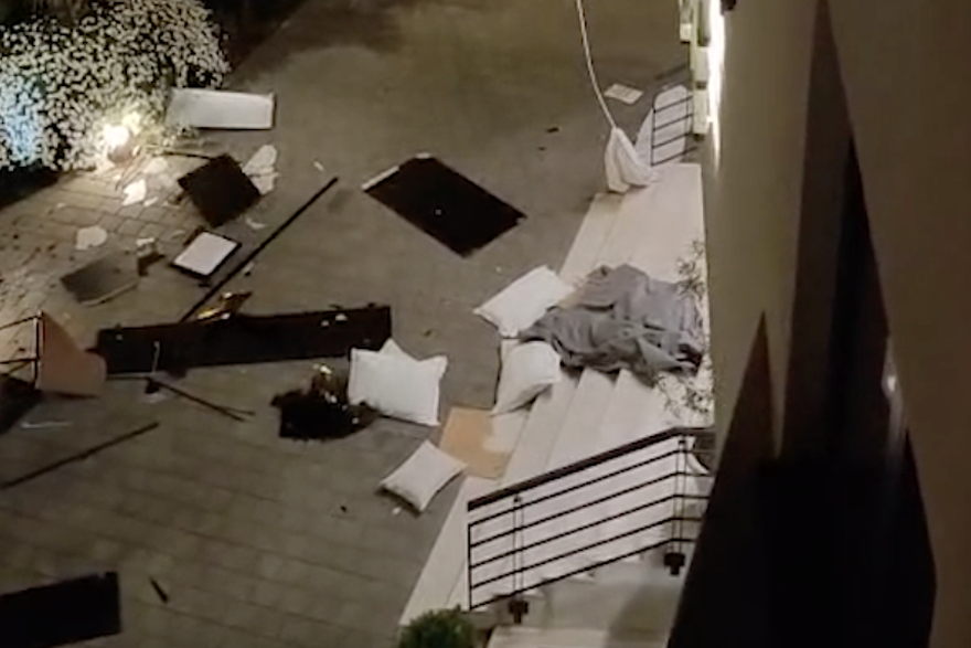 Usred noći demolirao sobu hotela u Zadru