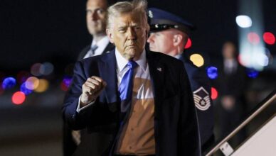 Donald Trump potpisao uredbu za smanjenje financiranja medija NPR-a i PBS-a