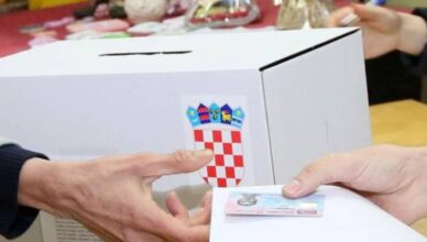Ustavni sud poništio izbore u Baškoj Vodi: O novom čelniku odlučuje jedno biračko mjesto