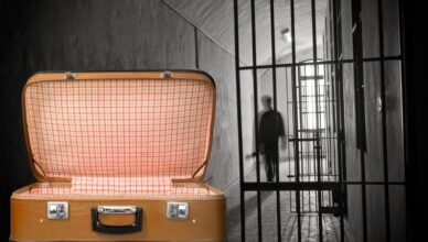 Opasni kriminalac pobjegao iz francuskog zatvora! Skrio se u torbu 'cimera' koji je pušten?!