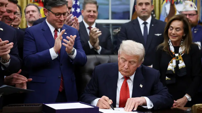 Trump planira tužiti BBC, tražit će najmanje milijardu dolara