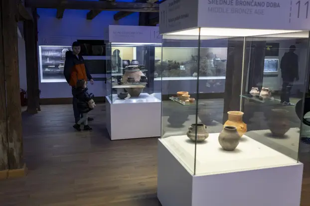 Osijek: U Tvrđi u muzeju Slavonije i Arheološkom muzeju obilježena Noć muzeja