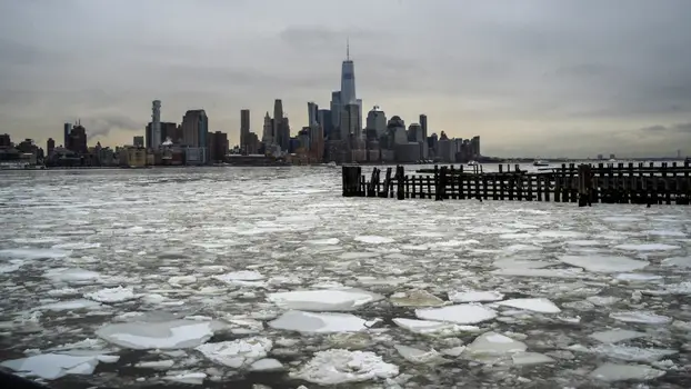 Major winter storm spreads across a large swath of the United States