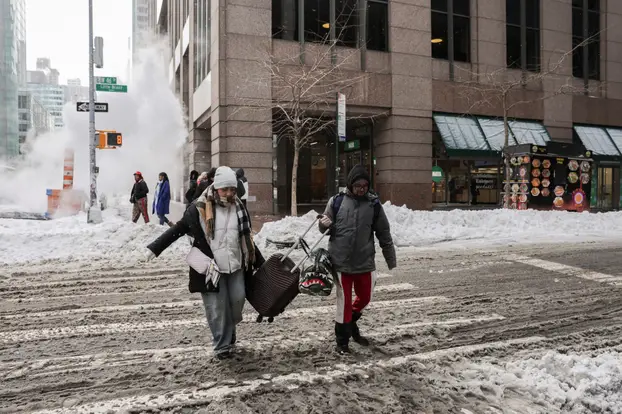 Major winter storm spreads across a large swath of the United States