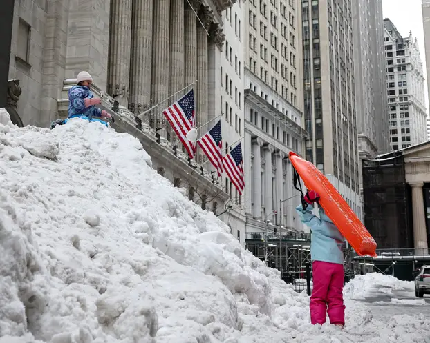 Major winter storm spreads across a large swath of the United States