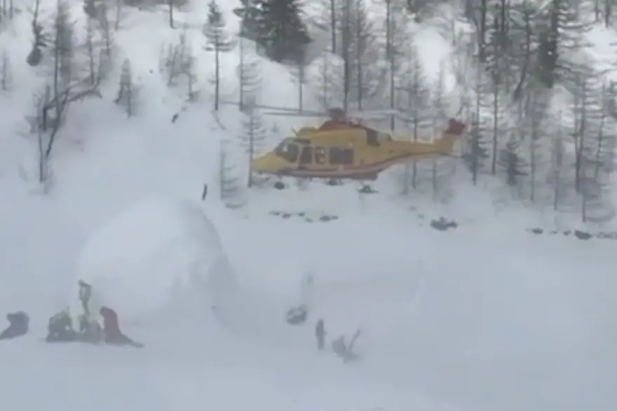 Najmanje dvoje francuskih državljana poginulo u lavini blizu talijanskog Courmayeura